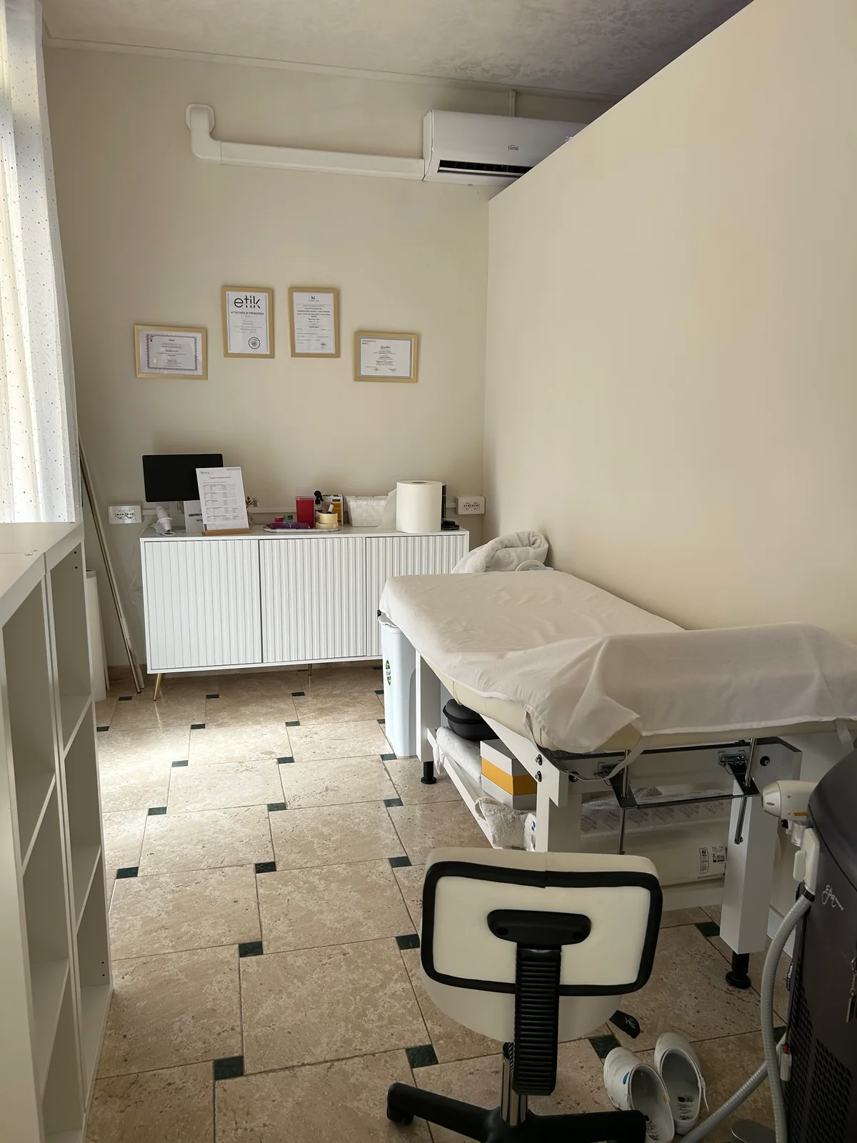Cabina Solaria dedicata ai percorsi laser